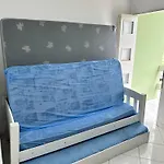 Apartamento Com Piscina, A 400 Metros Da Praia Maranduba