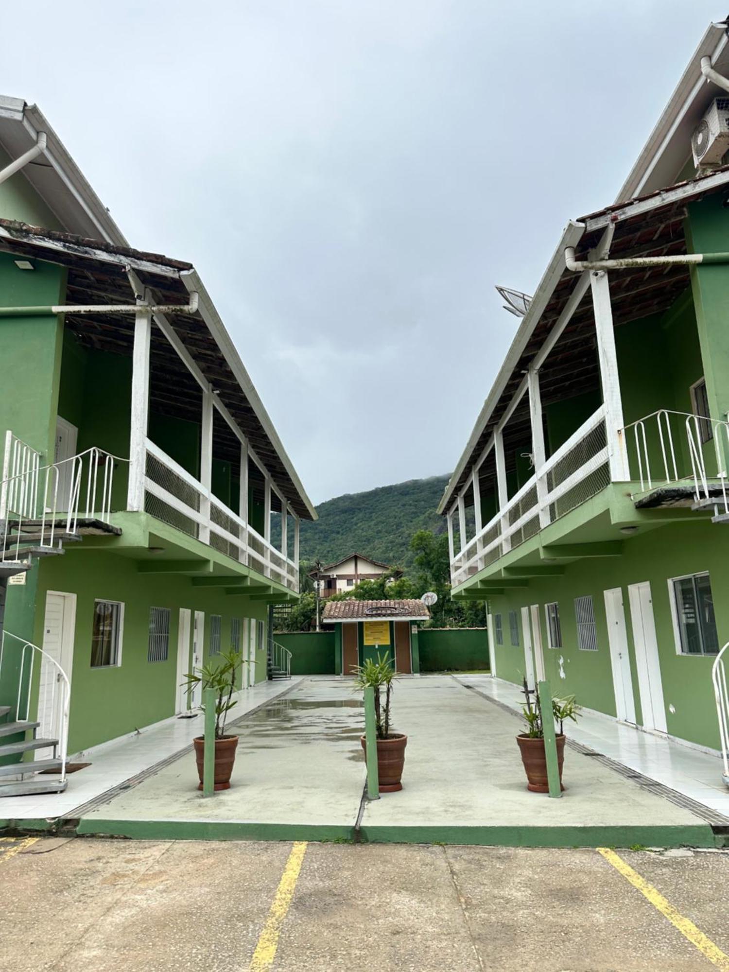 Com Piscina, A 400 Metros Da Maranduba